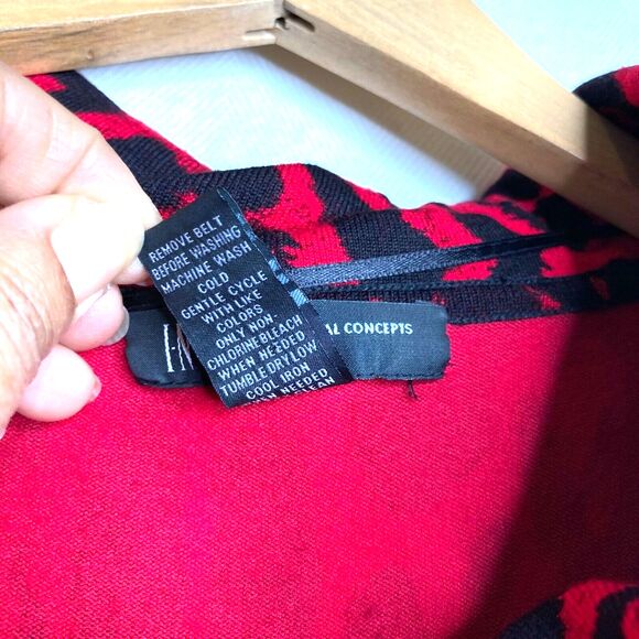 INC Women'ss Red Leopard Ocelot Print Cowl Neck Top Short Sleeve Punk Size P - Picture 8 of 9